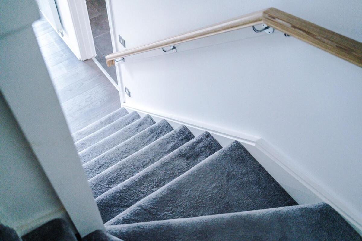 Four Bedroom House By Brookland Serviced Short Lets With Free Wifi Holiday home Manchester