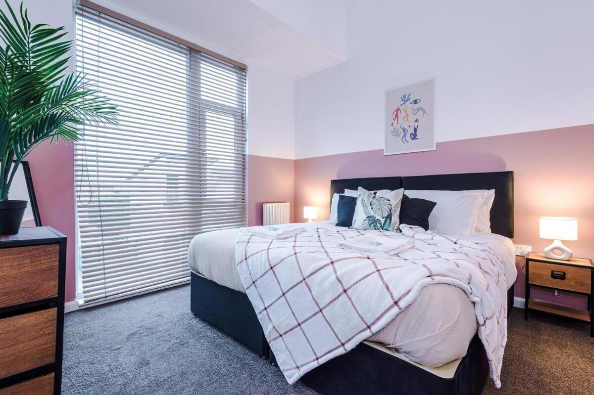 Three Bedroom House By Brookland Serviced Short Lets With Free Wifi Holiday home