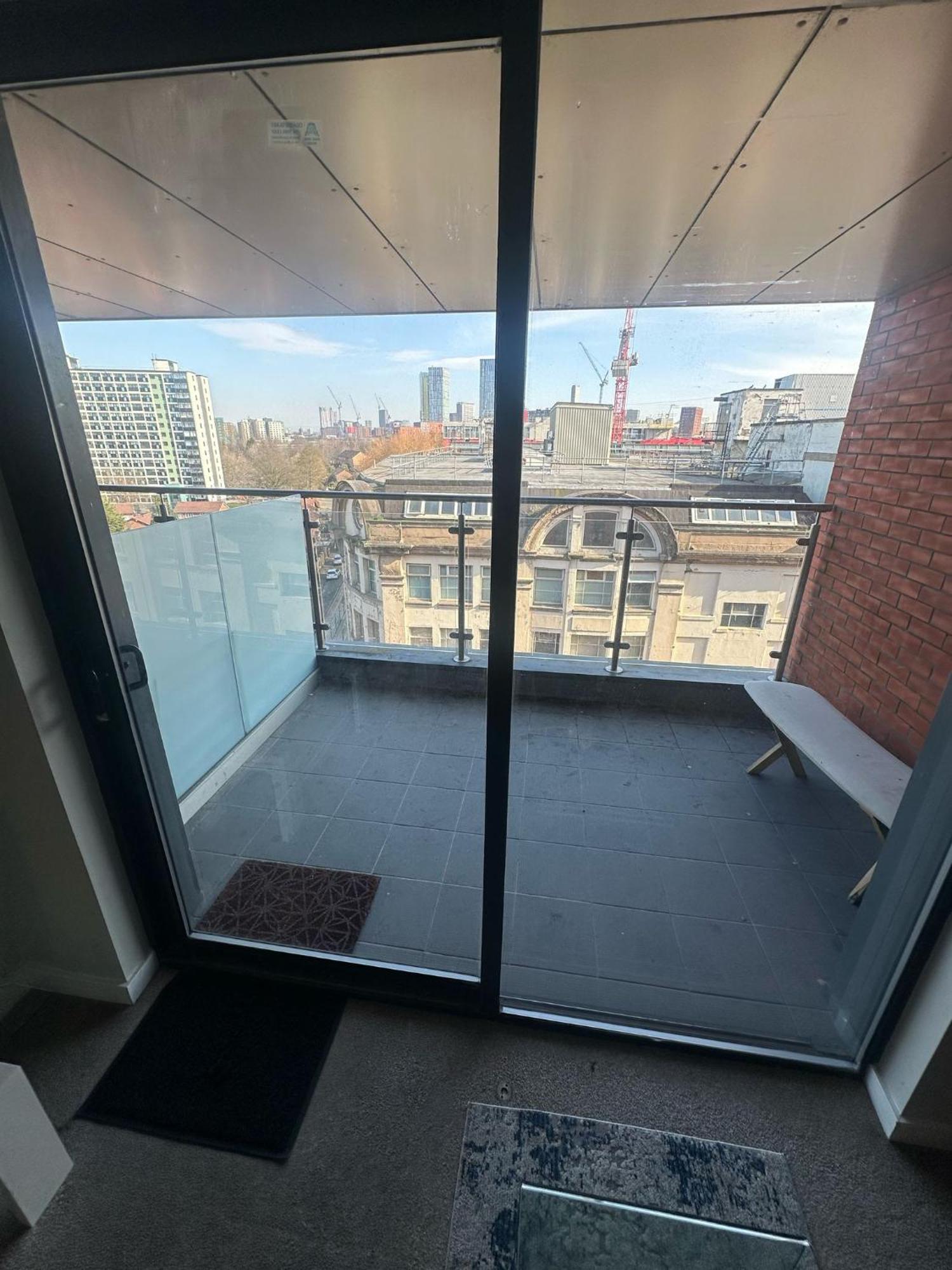 Adelphi Wharf By Beehosting Manchester