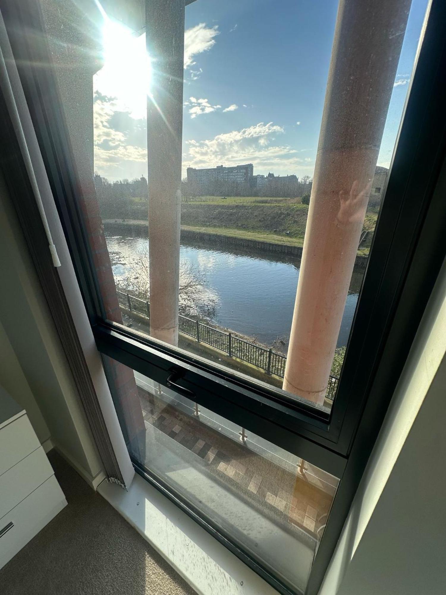 Apartment Adelphi Wharf By Beehosting Manchester