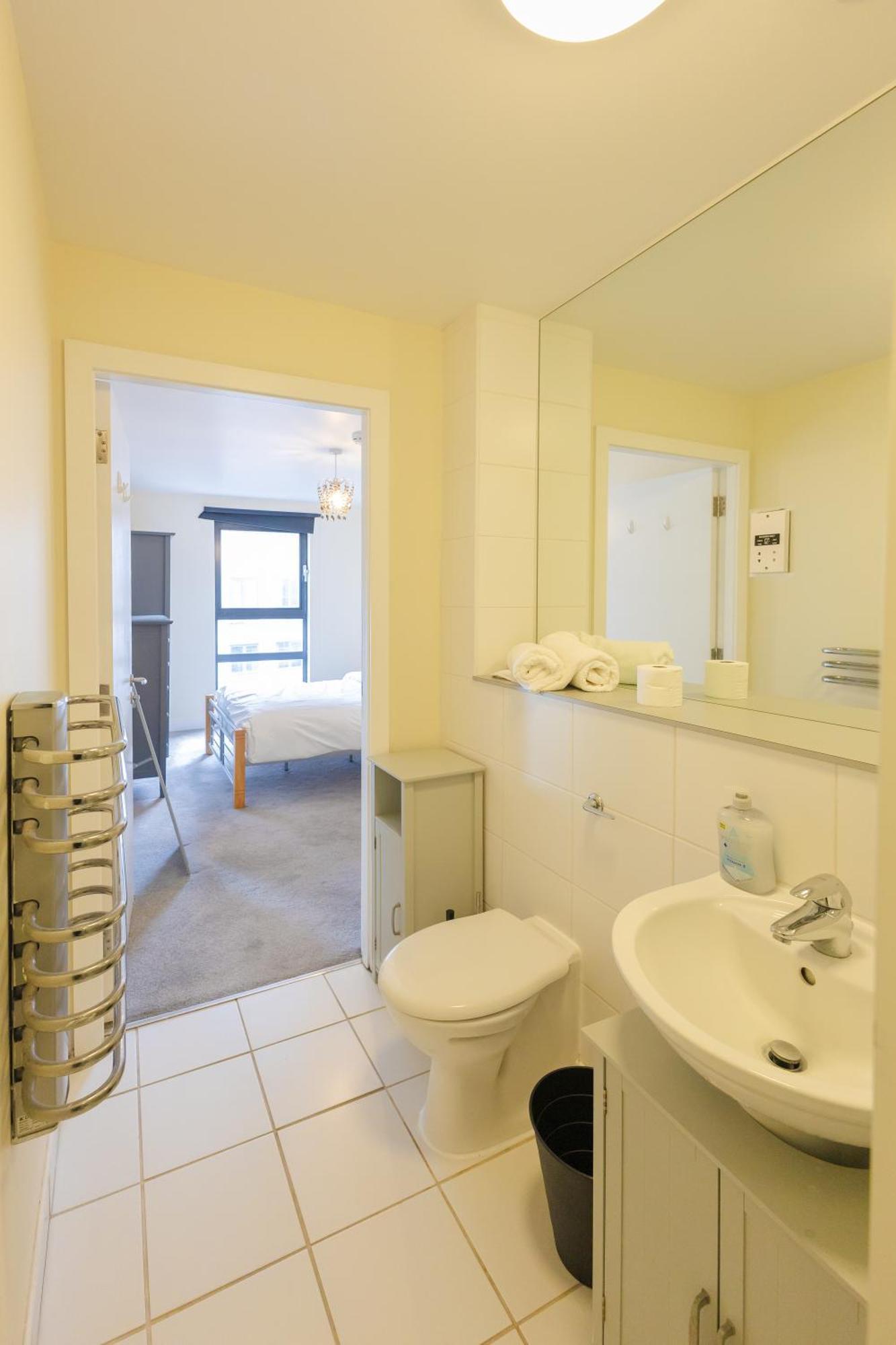 The Elegant 2 Bed Ensuite Flat In Deansgate * Manchester