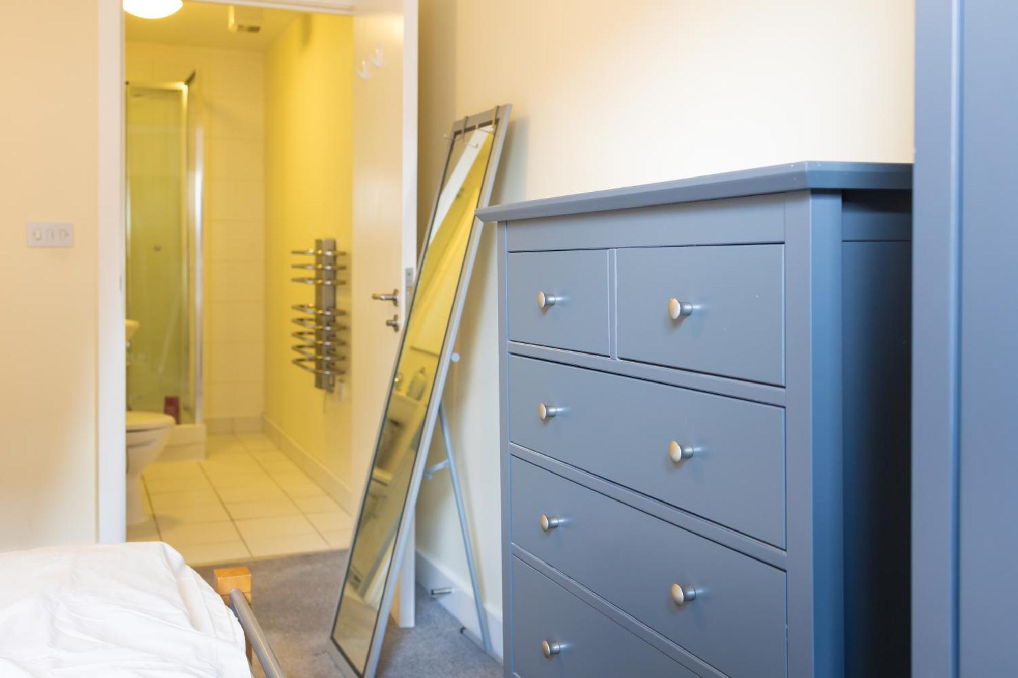 The Elegant 2 Bed Ensuite Flat In Deansgate Apartment *
