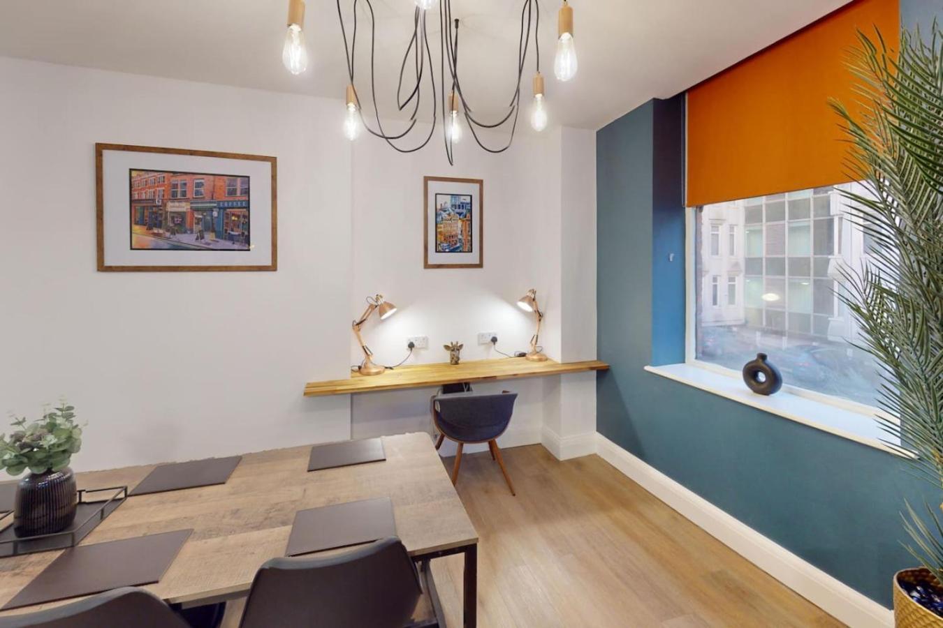 3br, Song Lyrics Theme, Self Check-in Manchester