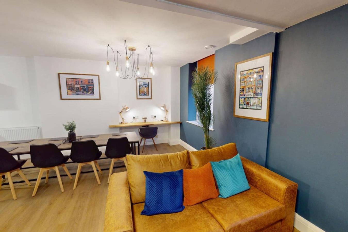 3br, Song Lyrics Theme, Self Check-in Manchester