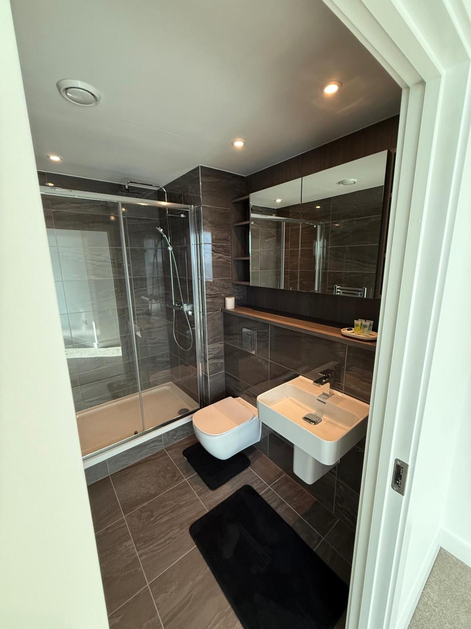 Apartment 3 Bedroom In The Centre Of Deansgate New Build *