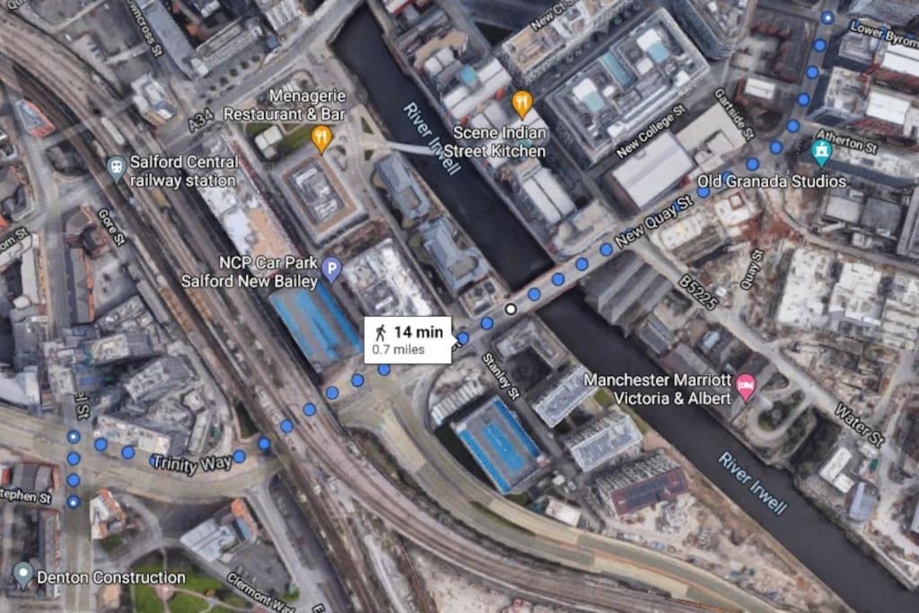 An Oasis Of Calm Next To M'cr Centre + Parking Manchester
