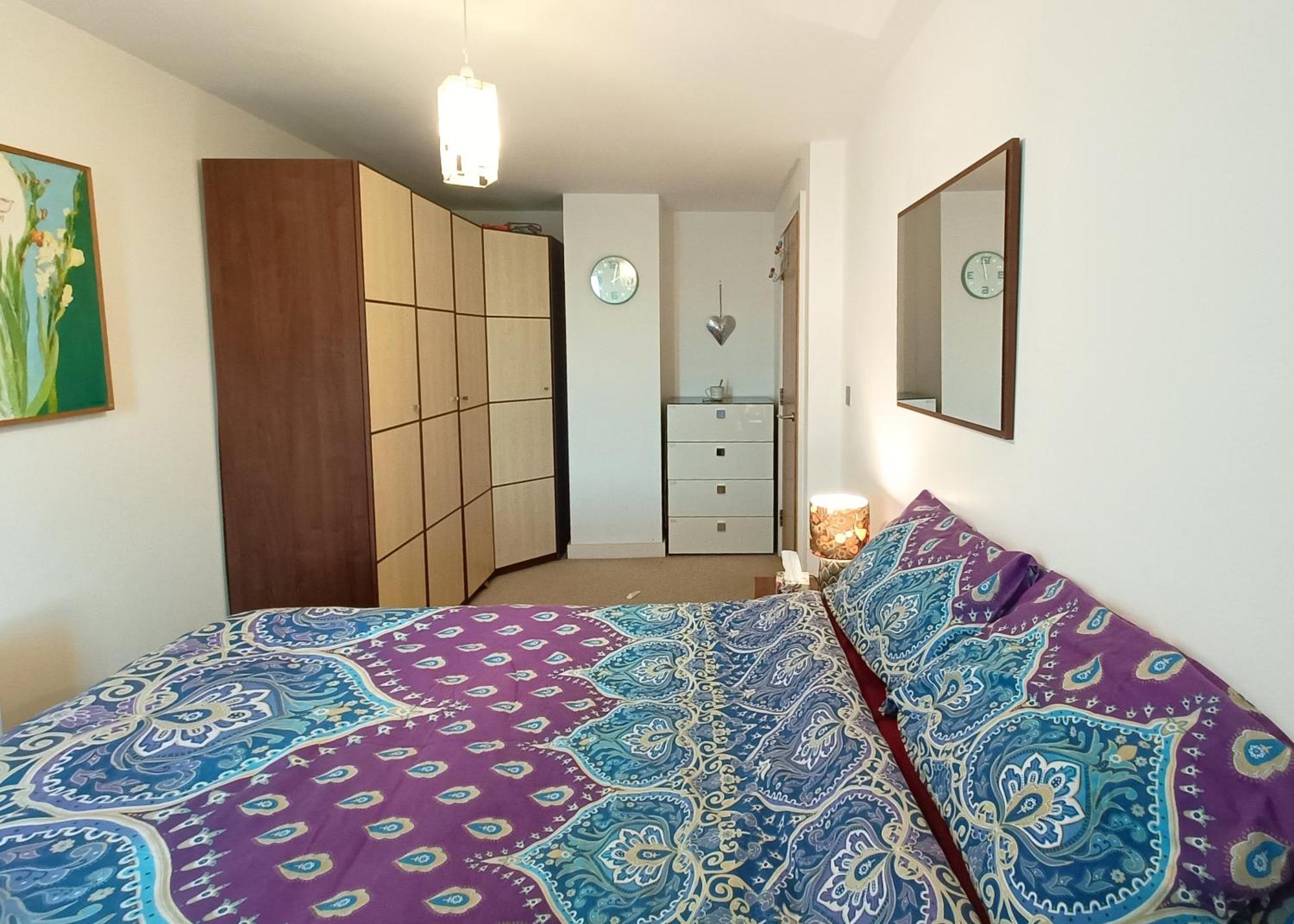 Apartmentsleeps5-balcony-petfriendly-aoarena-heatonpark-onstreetparking