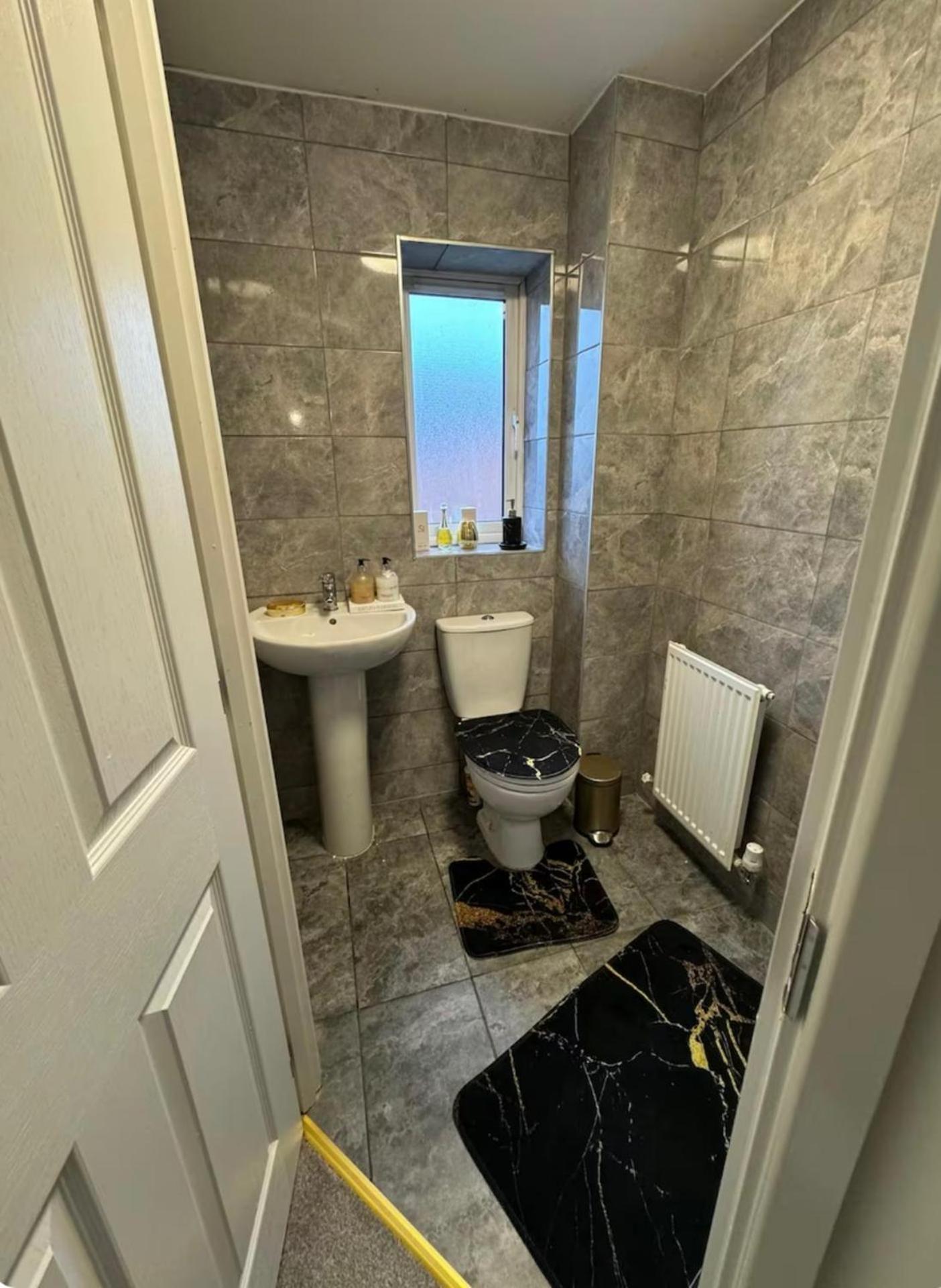 Stylish House Retreat In * Manchester