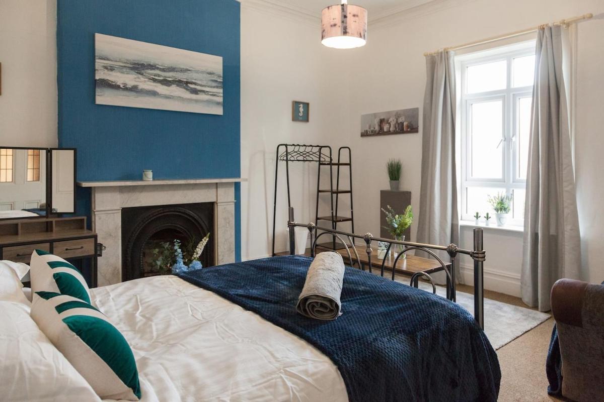 Villa Victorian Elegance At Kingscliffe, Sleeps 17