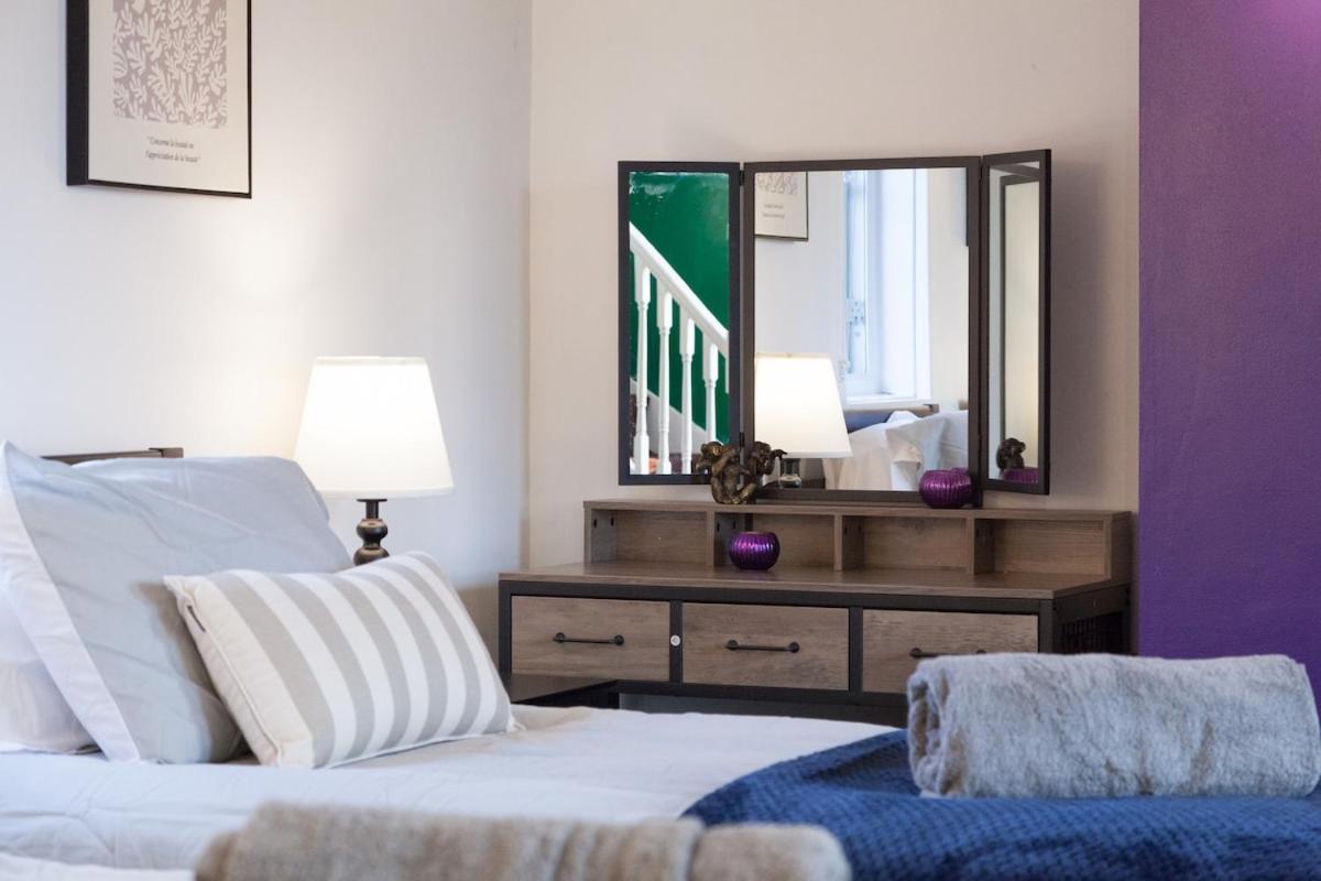 Victorian Elegance At Kingscliffe, Sleeps 17 * Manchester