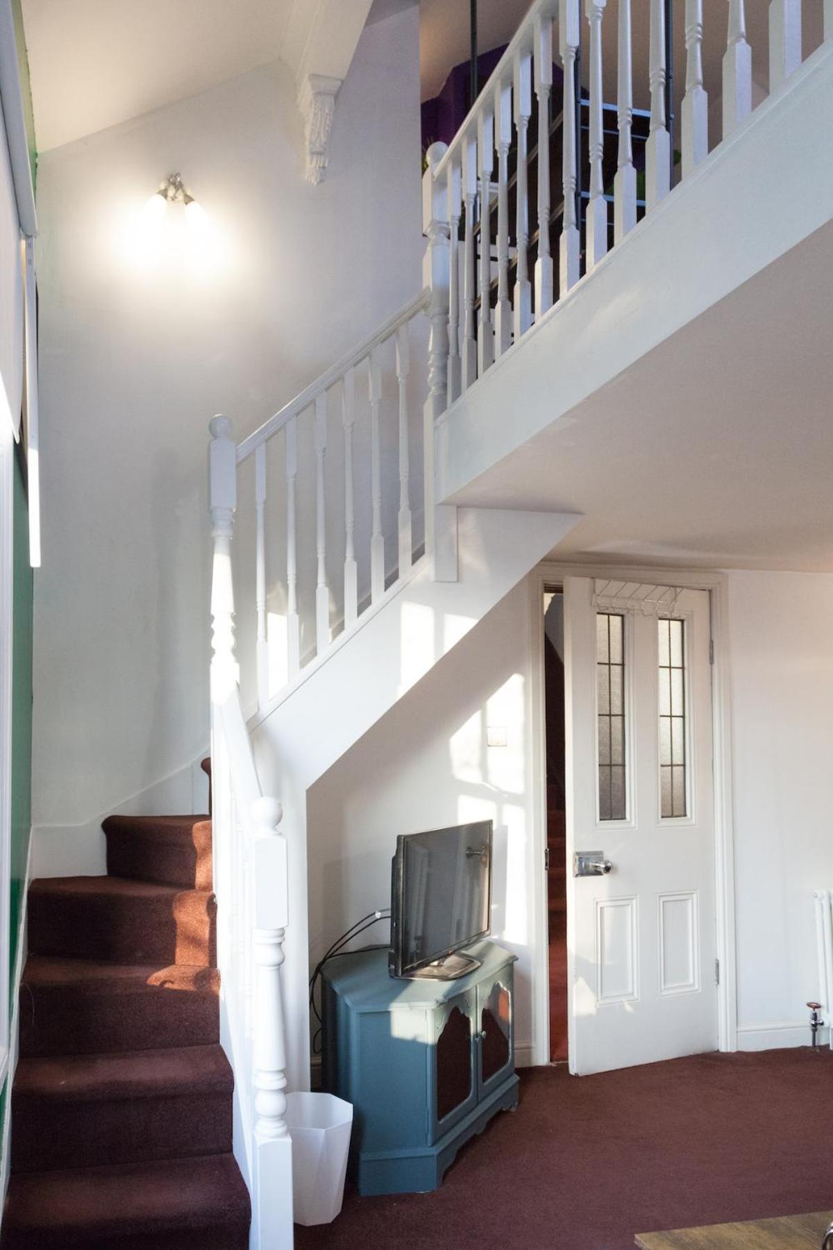 Victorian Elegance At Kingscliffe, Sleeps 17 *