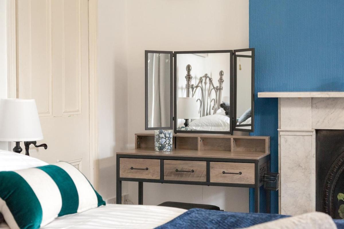 Victorian Elegance At Kingscliffe, Sleeps 17