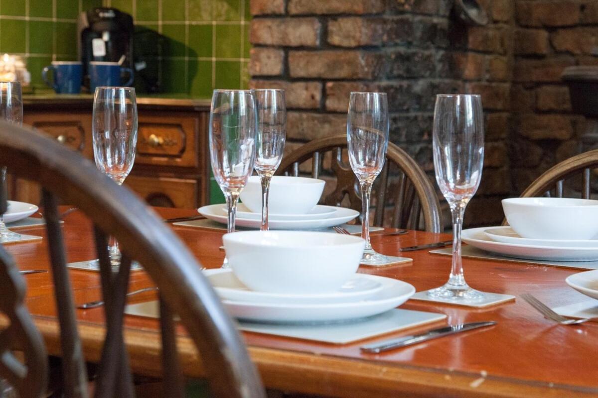 Victorian Elegance At Kingscliffe, Sleeps 17 Villa