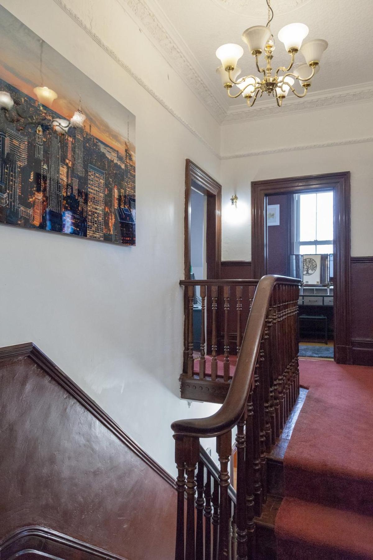 Villa Victorian Elegance At Kingscliffe, Sleeps 17