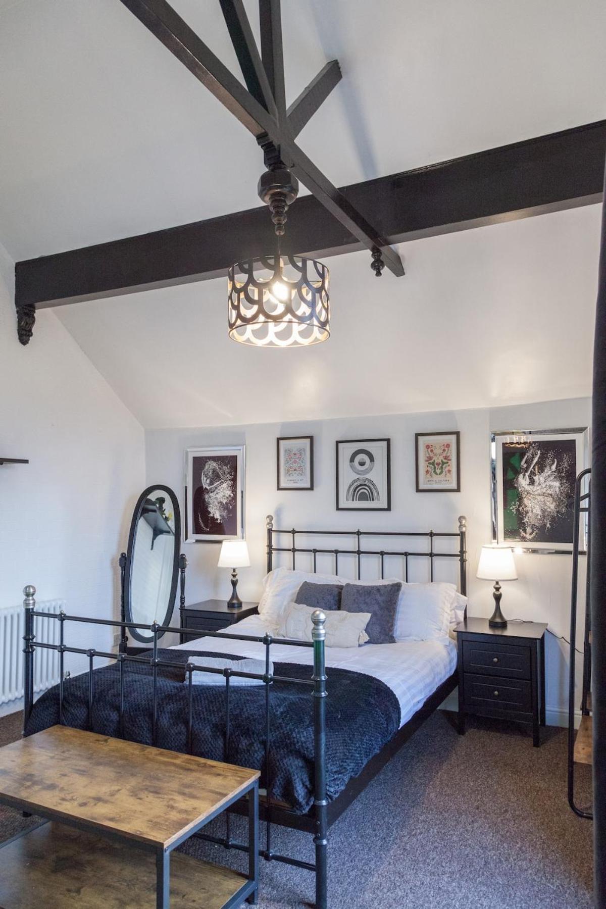 Victorian Elegance At Kingscliffe, Sleeps 17 Villa *