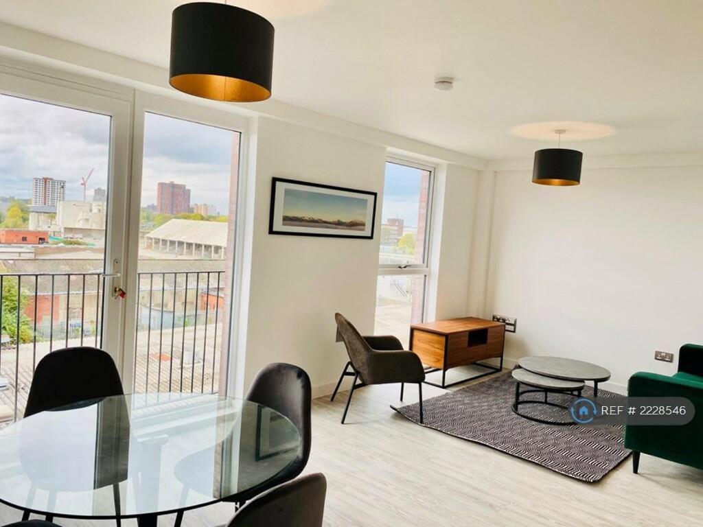 Comfy 1 Bedroom Apartment *