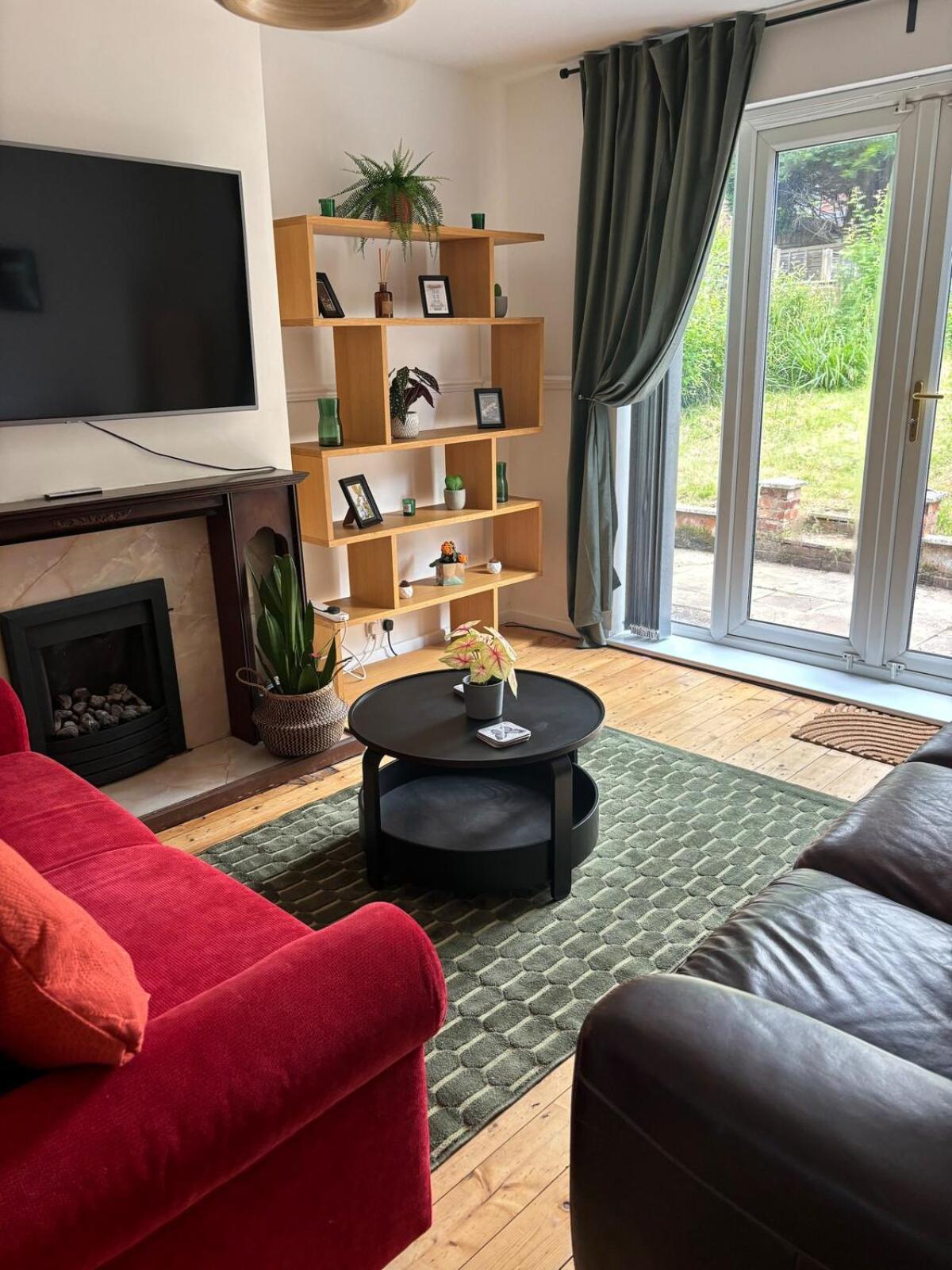 Blackley Rustic Gem A Suburb Hideaway *