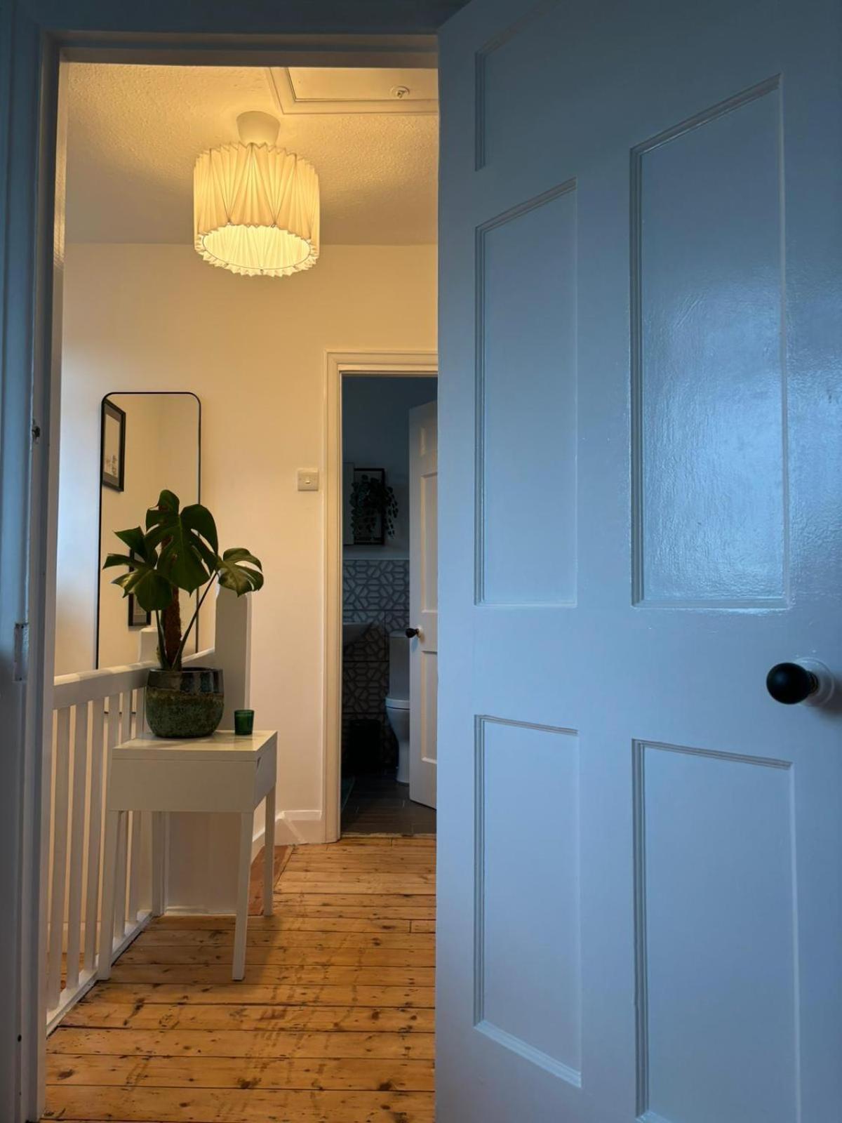 Blackley Rustic Gem A Suburb Hideaway Manchester