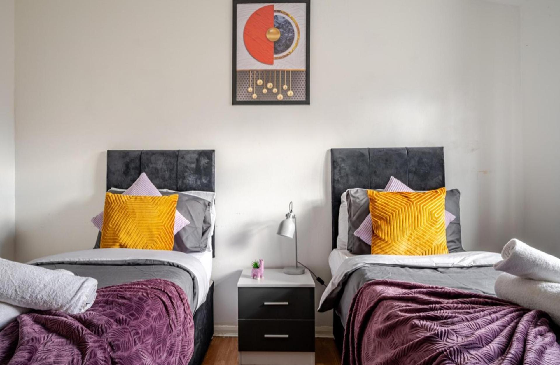 Hillside Haven In Manchester