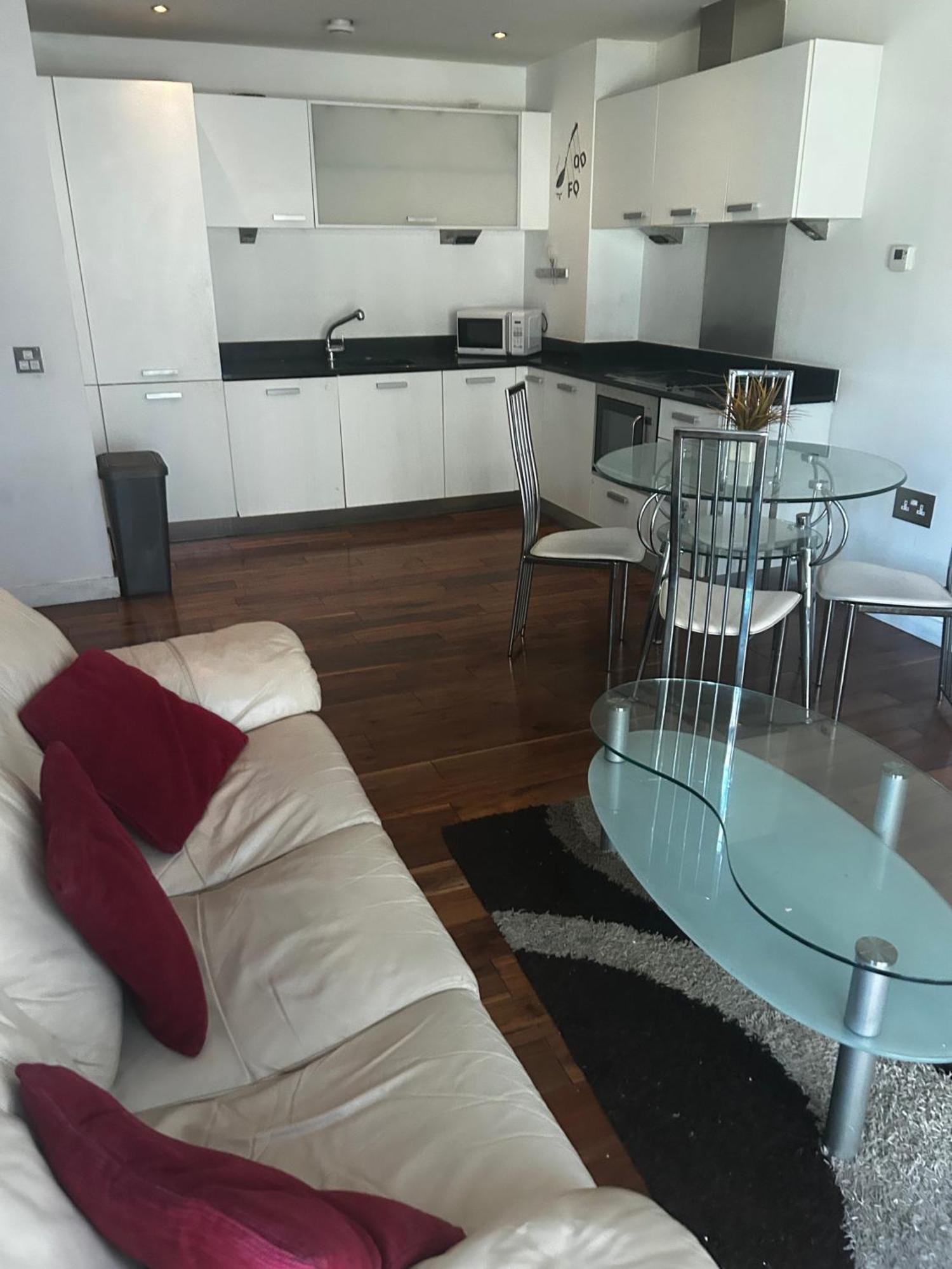 Salford Lux Apartment *