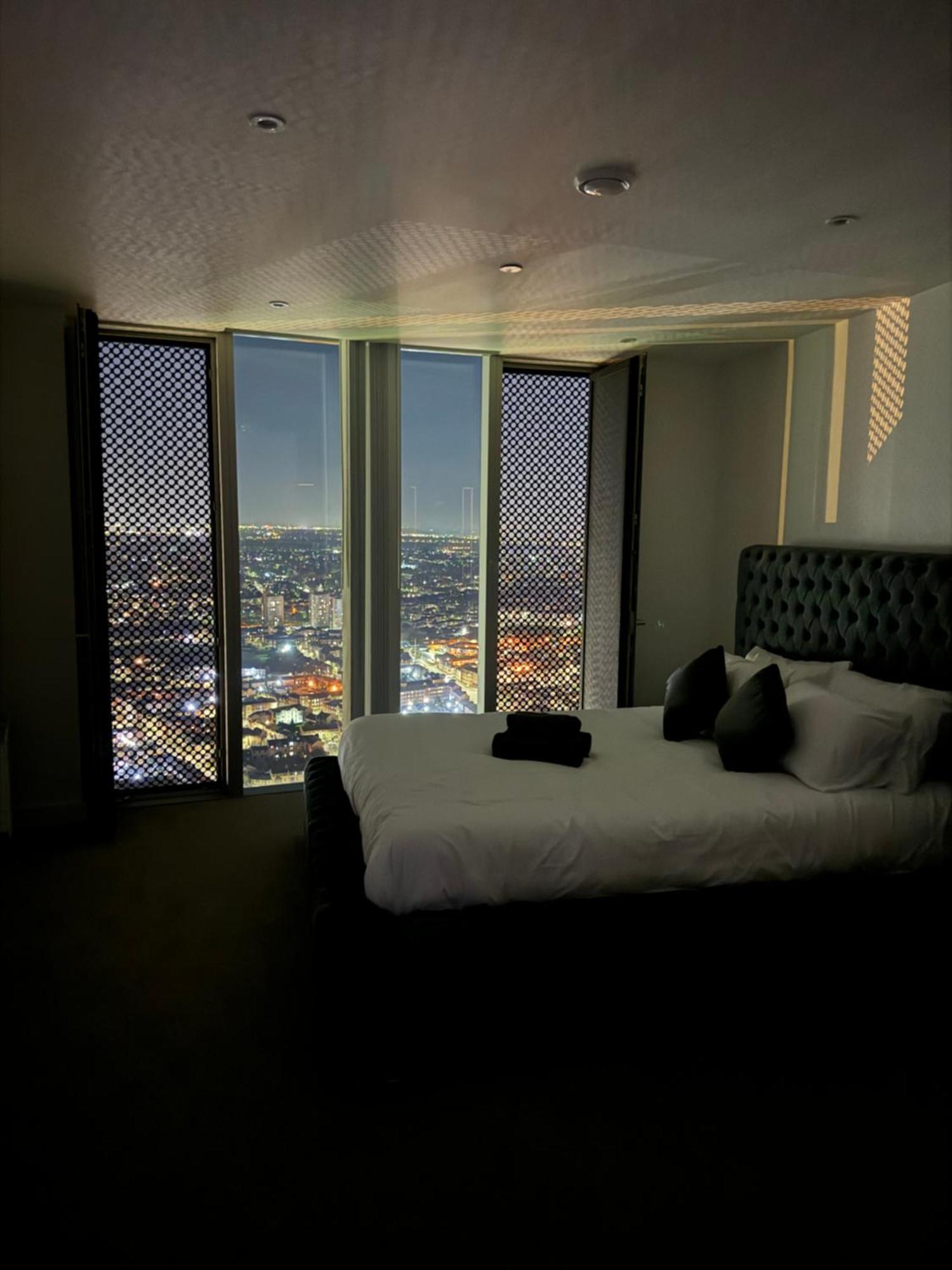 Apartment 3 Bedroom Penthouse In The Centre Deansgate New Build High Floor