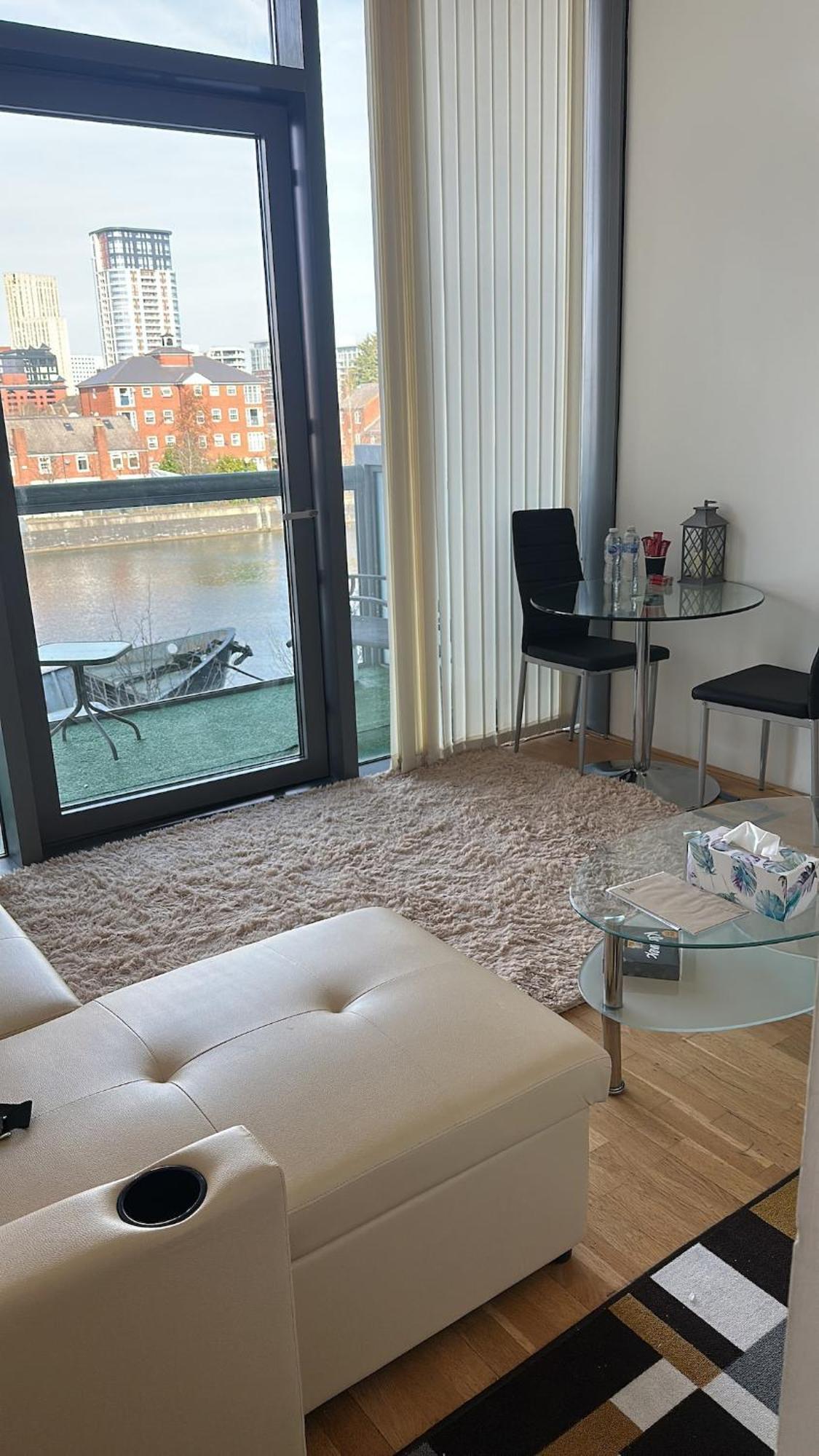 River View Apartment *