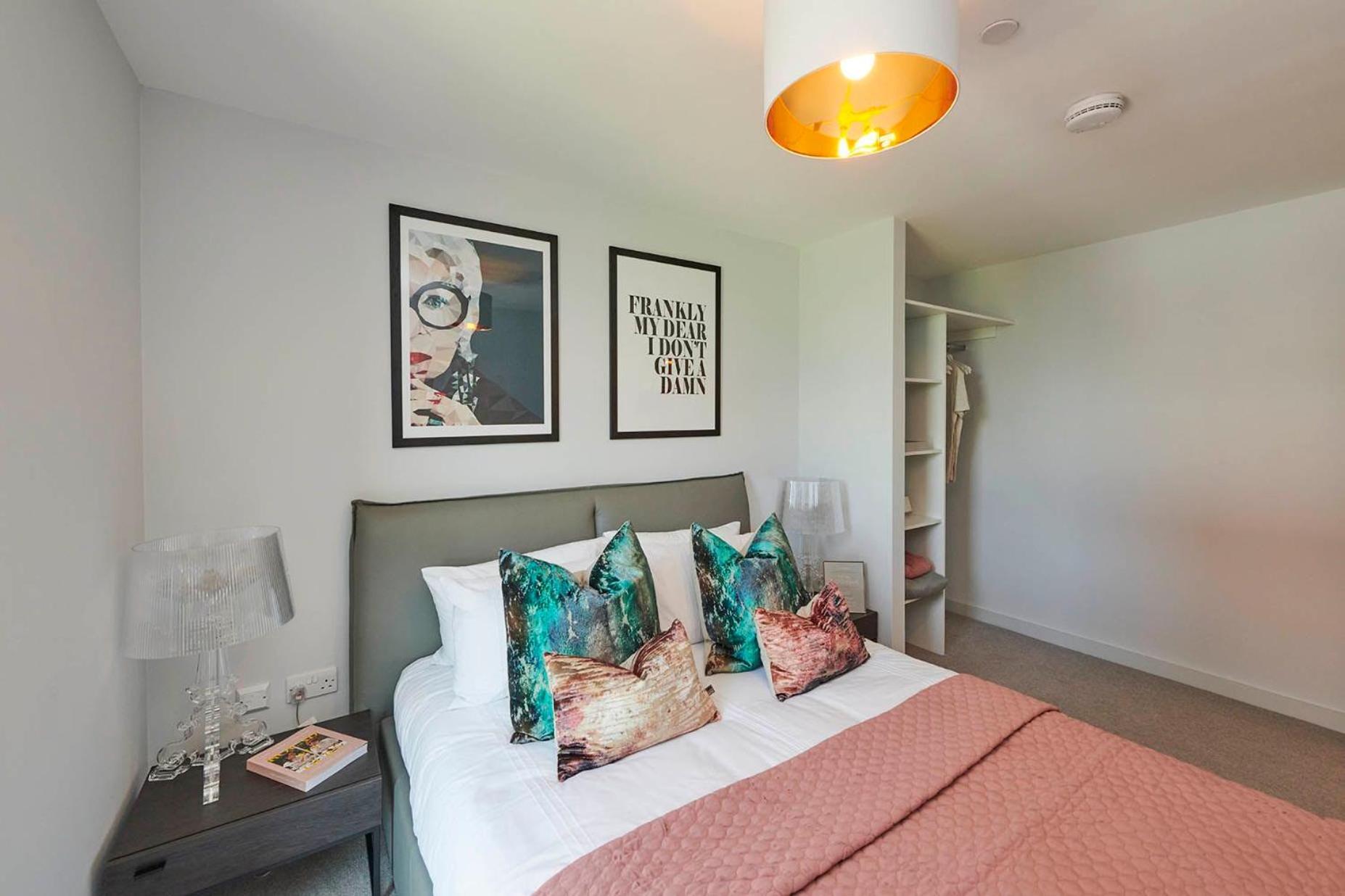 Chic And Spacious In The Heart Of Salford