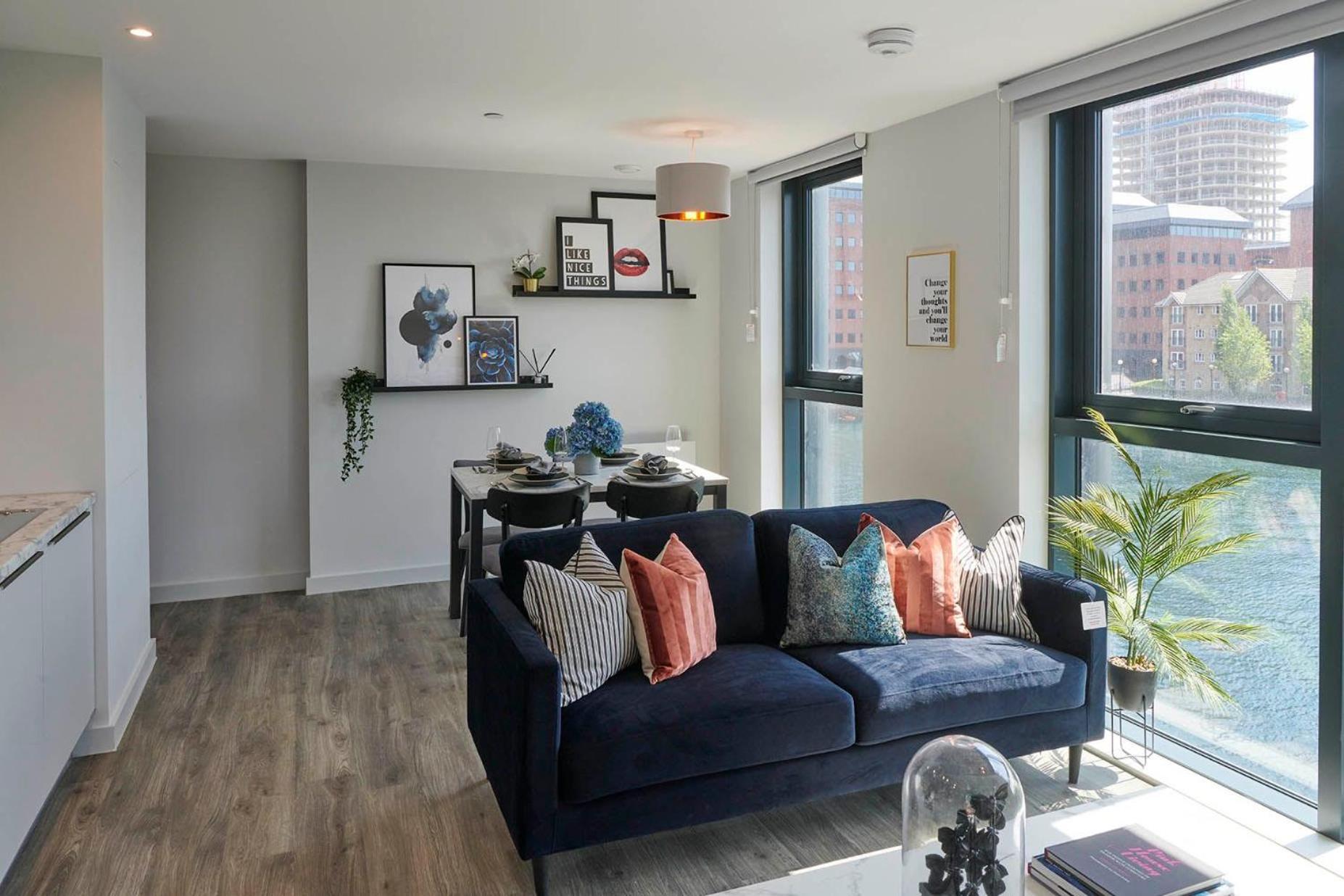 Apartment Chic And Spacious In The Heart Of Salford *