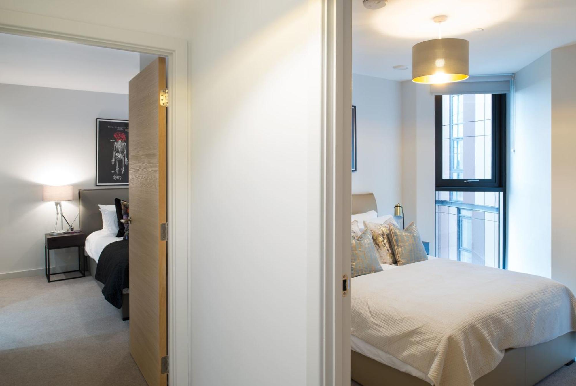 Chic And Spacious In The Heart Of Salford *