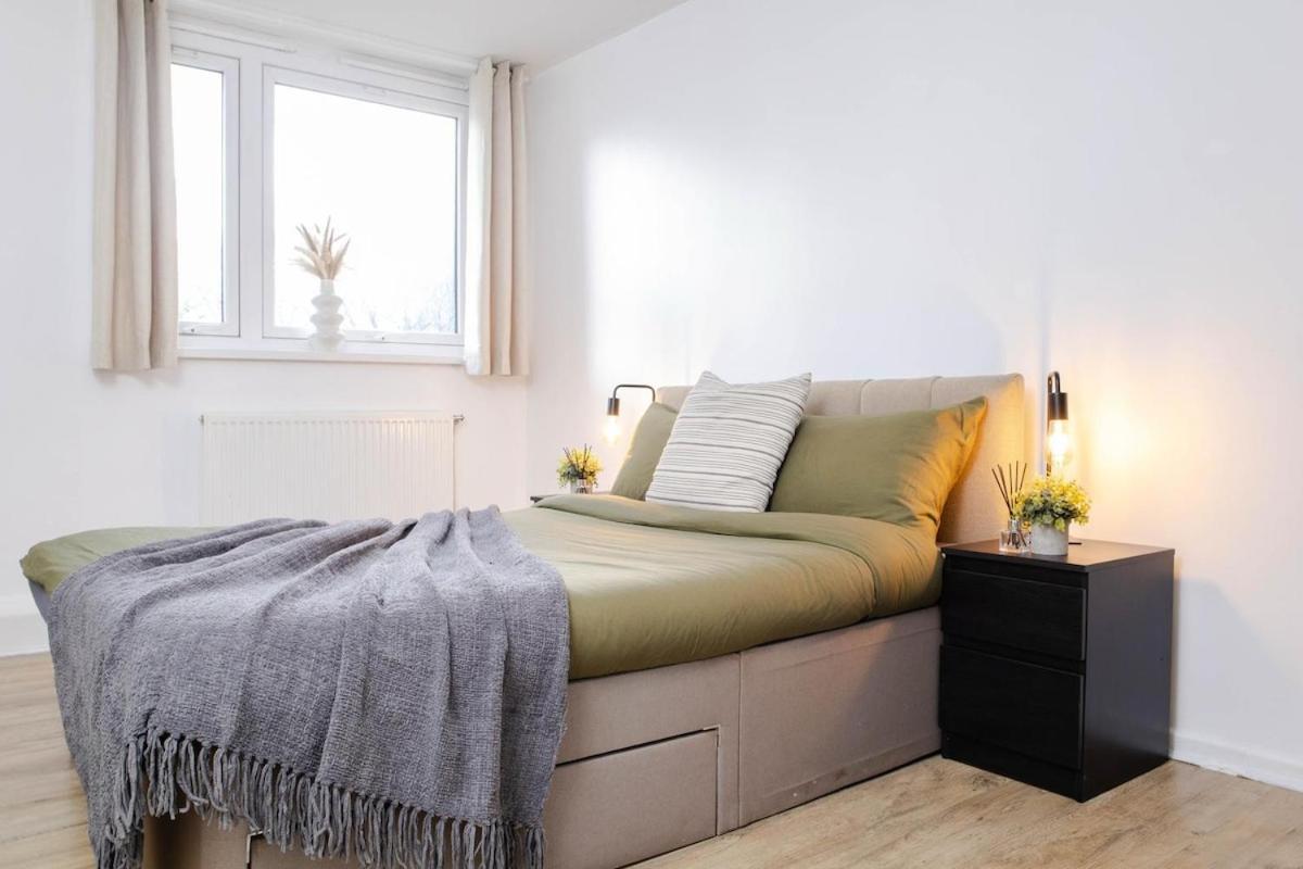 Apartment Cozy Next To Ao Arena With Free Parking