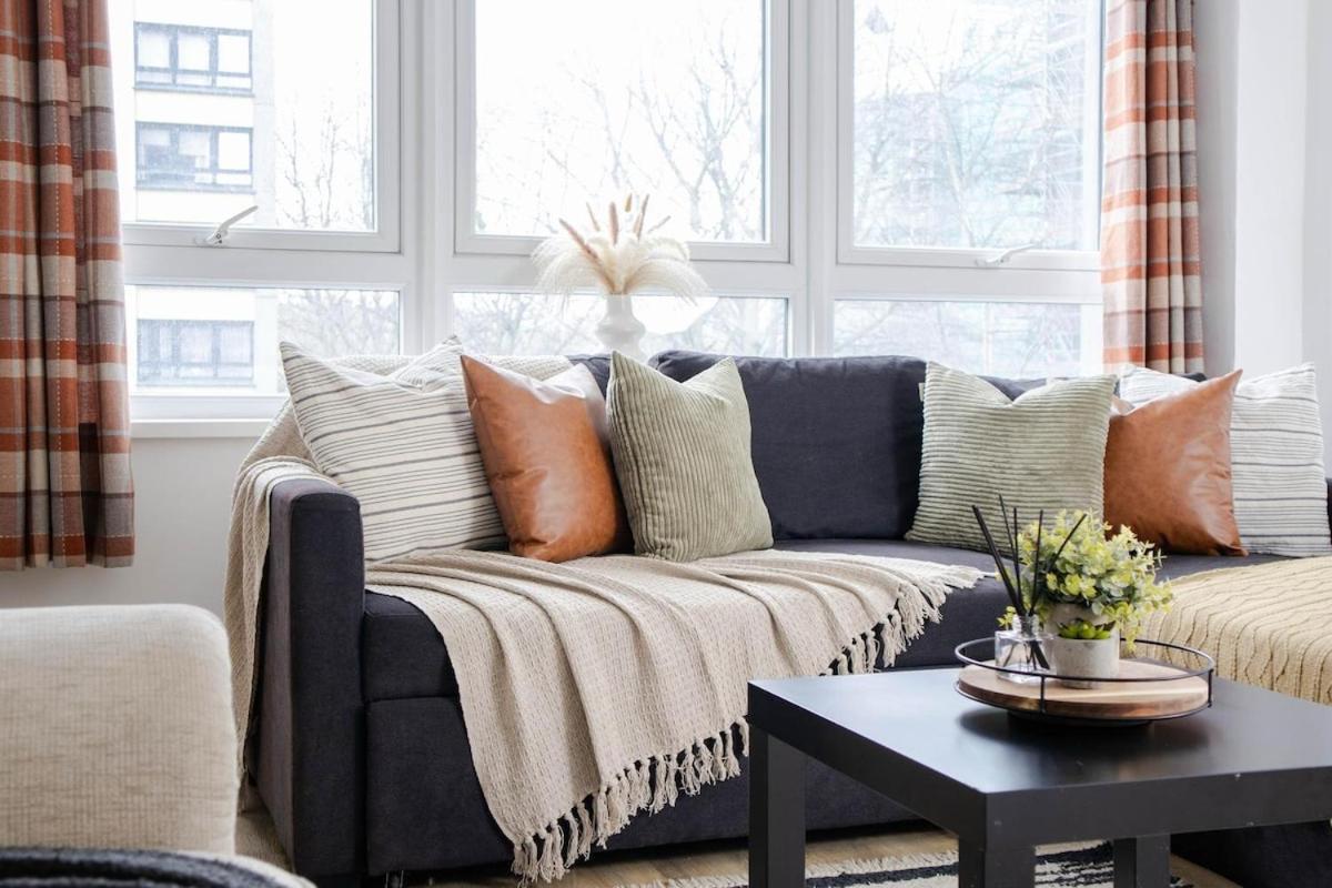 Apartment Cozy Next To Ao Arena With Free Parking *