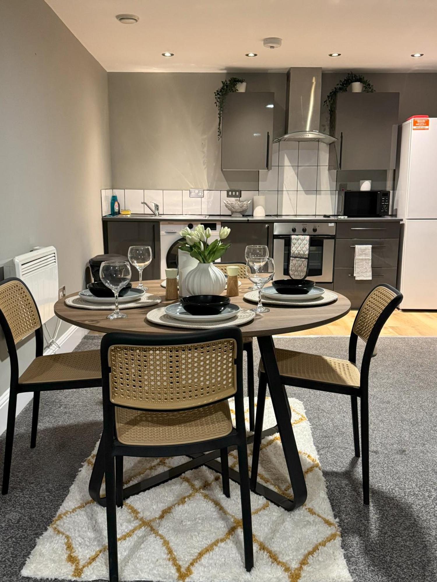 Ancoats 2br With Private Terrace *