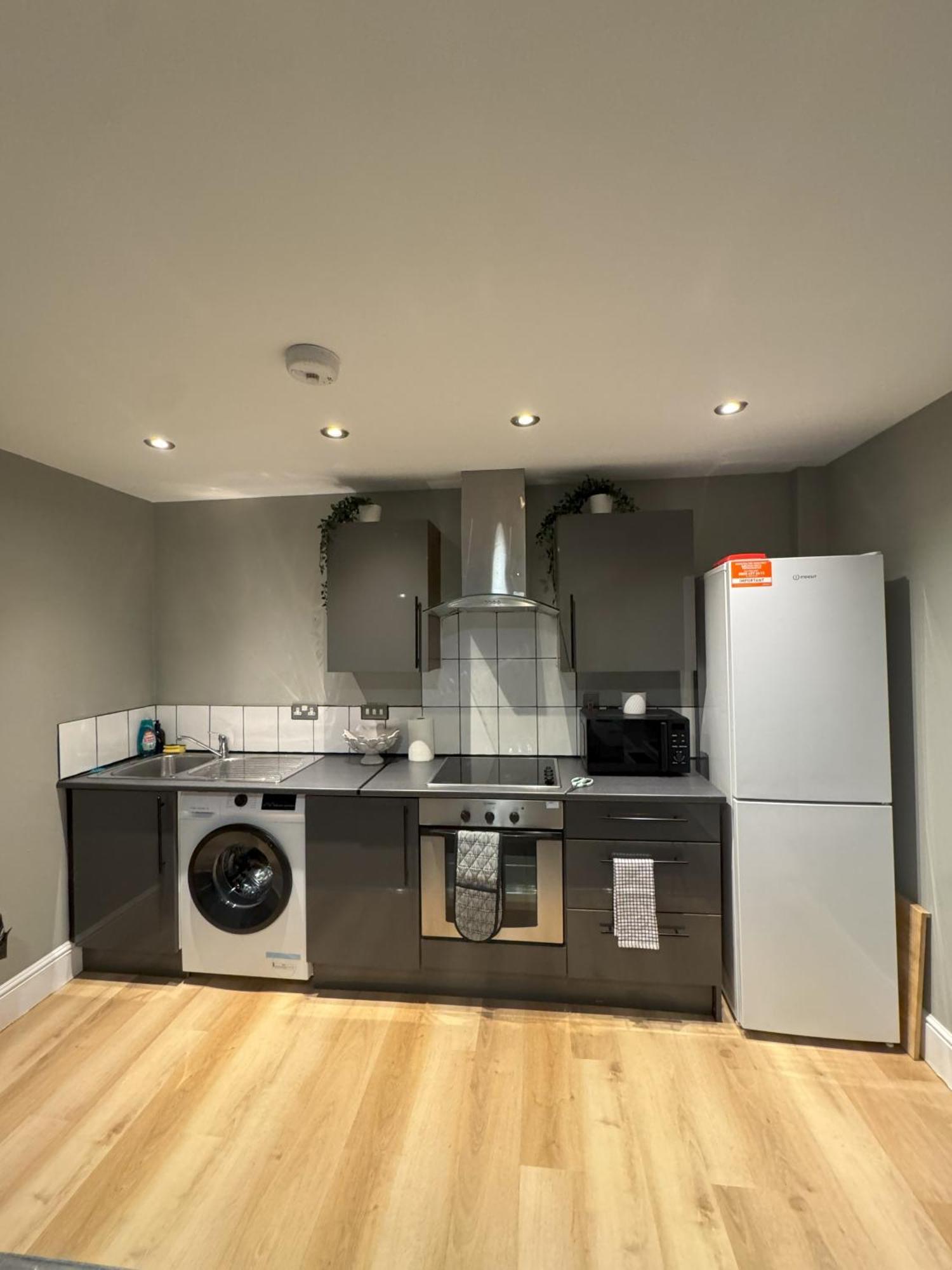 Ancoats 2br With Private Terrace Apartment