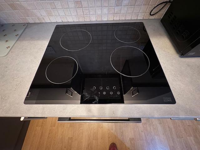 Cosy, 2 Bed Flat Parking * Manchester