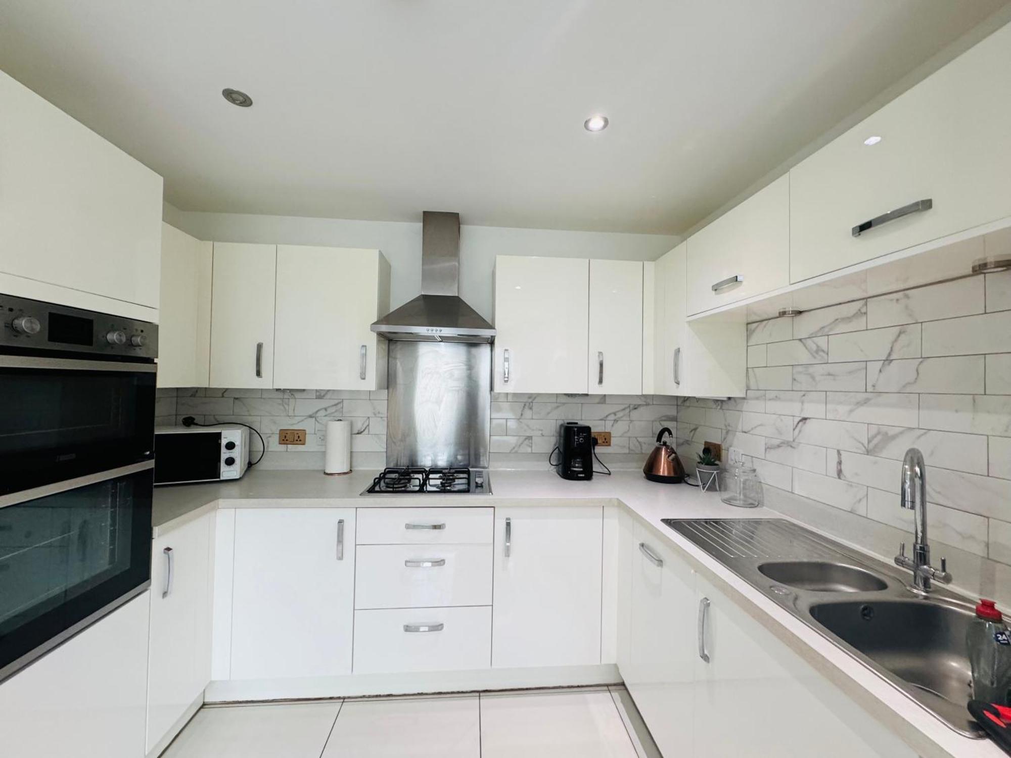 Modern Lux New Built Double Homestay