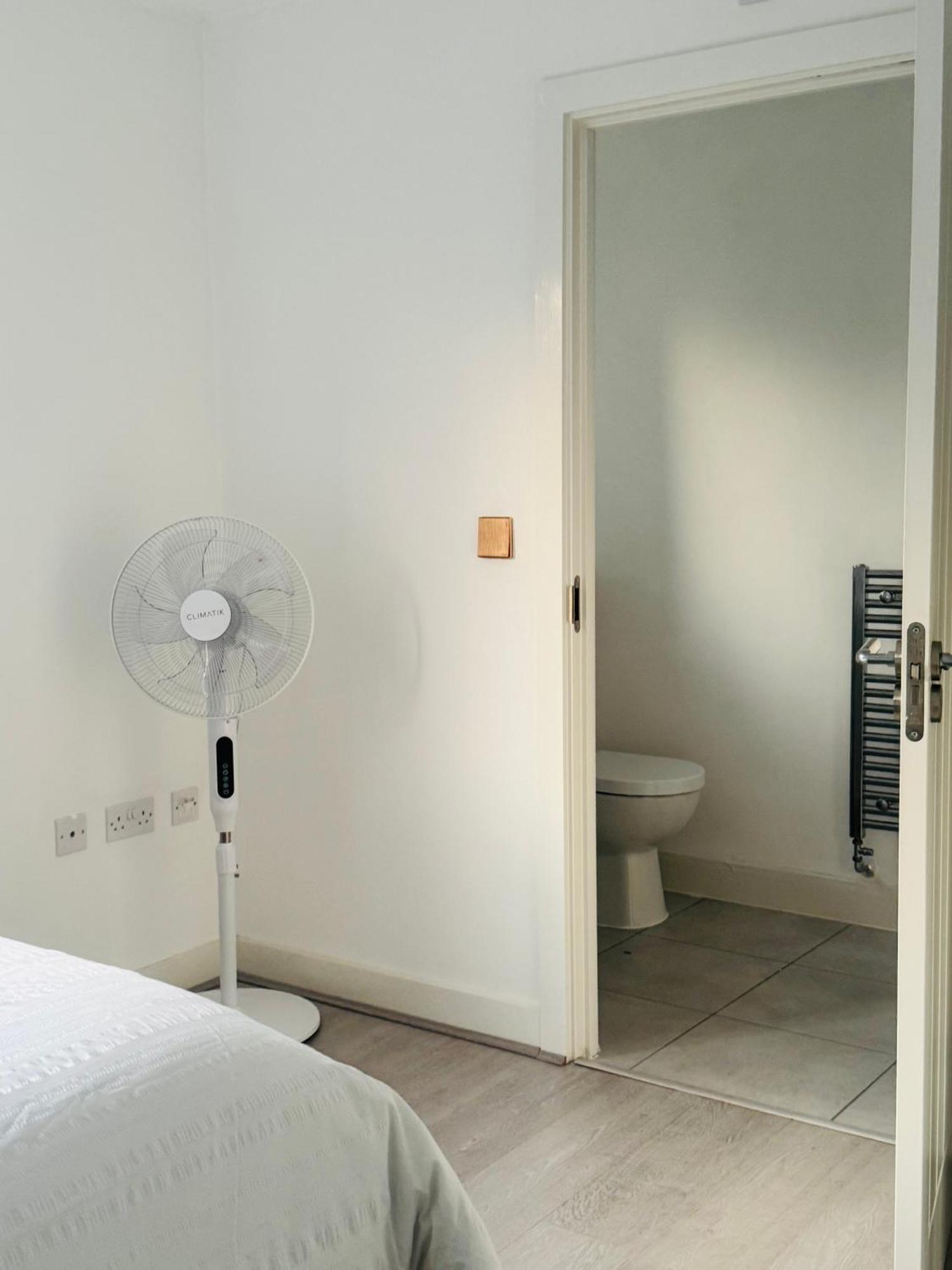 Modern Lux New Built Double * Manchester