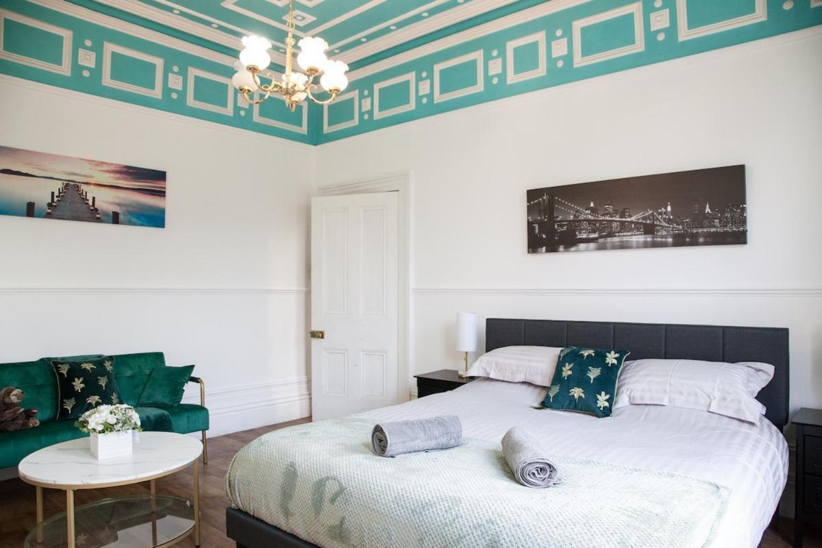 Apartment The Turquoise Double In A 6 Bedroom Victorian House *
