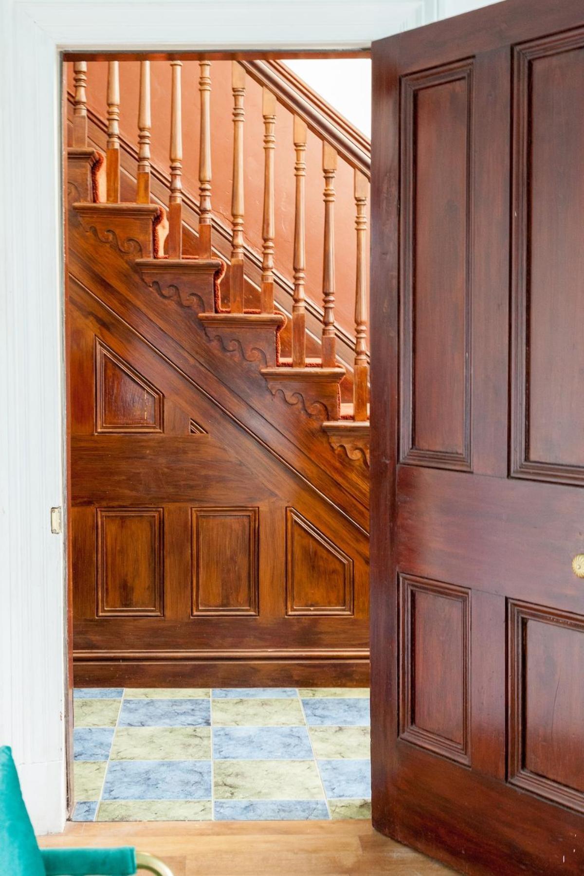 The Turquoise Double In A 6 Bedroom Victorian House Apartment *