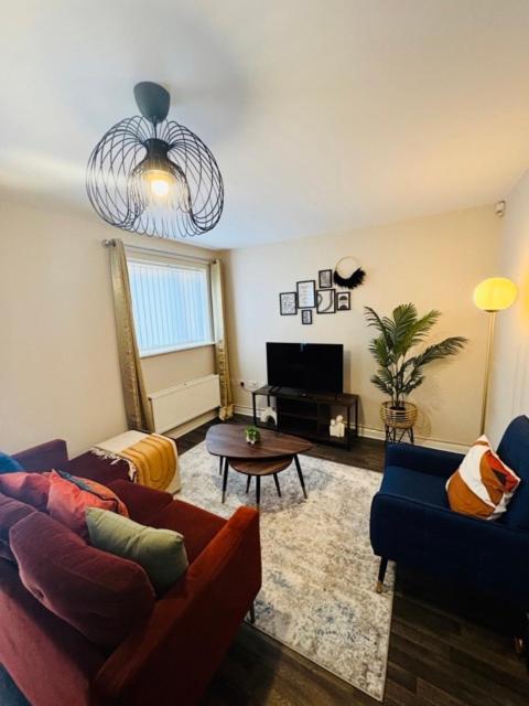 Holiday home Modern 4-bed House Free Parking Walking Distance To Coop Live , Etihad, Ancoats And Centre Manchester