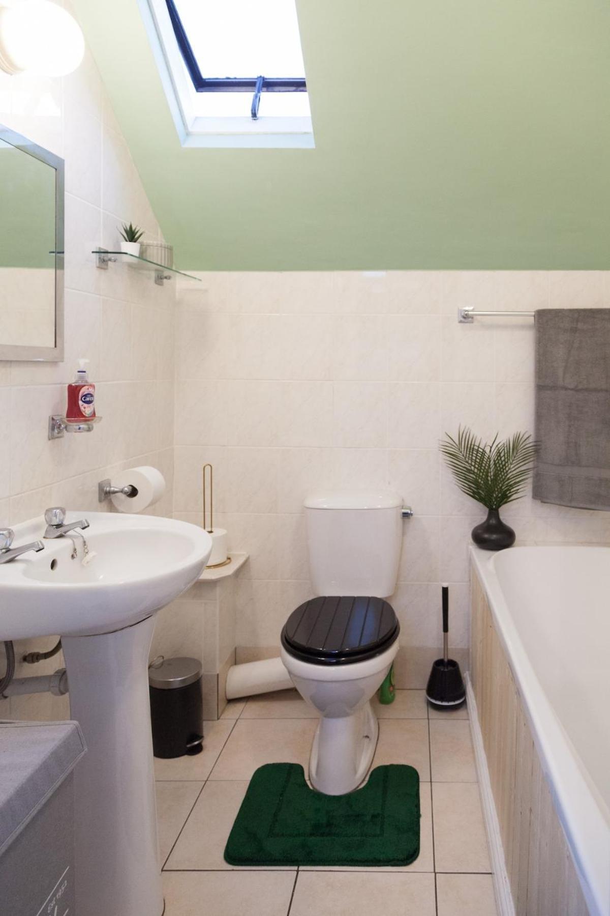 Appartement The Blue Duo In A 6 Bedroom Victorian Shared House