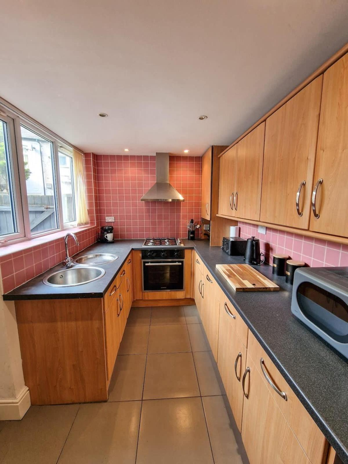 Holiday home Salford Sleeps 10 By Superhost *