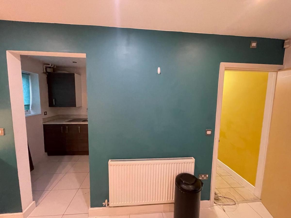 Spacious 4bd 3bt - Etihad - Coop - Pool Table - Free Parking Holiday home