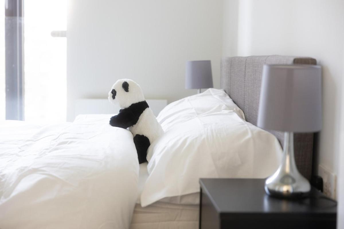 Park View 3 Bed Ensuite Apartment Only 5 Min Walk To Arndale Manchester