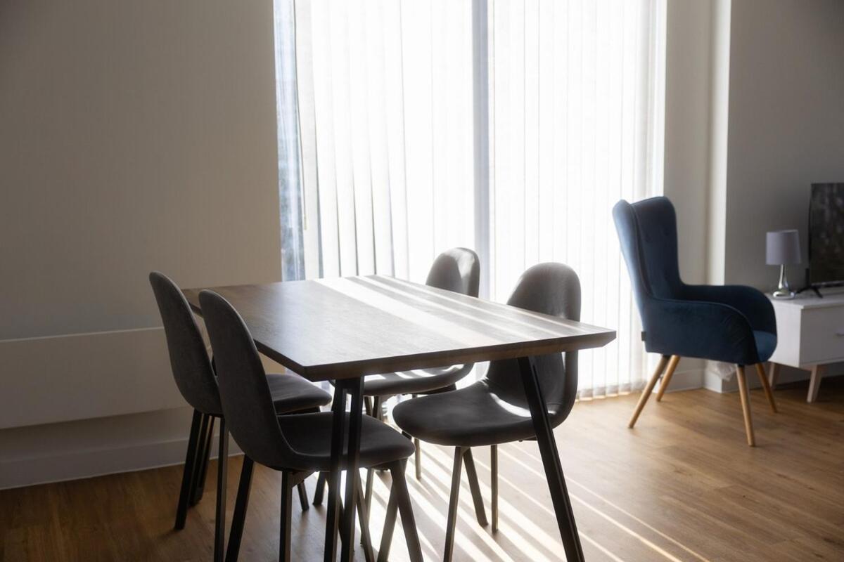 Park View 3 Bed Ensuite Apartment Only 5 Min Walk To Arndale * Manchester