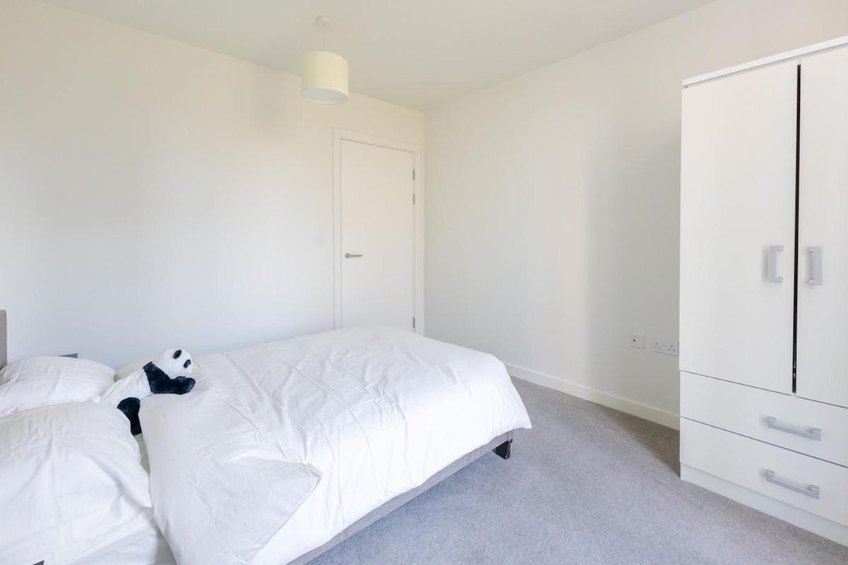 Park View 3 Bed Ensuite Apartment Only 5 Min Walk To Arndale *