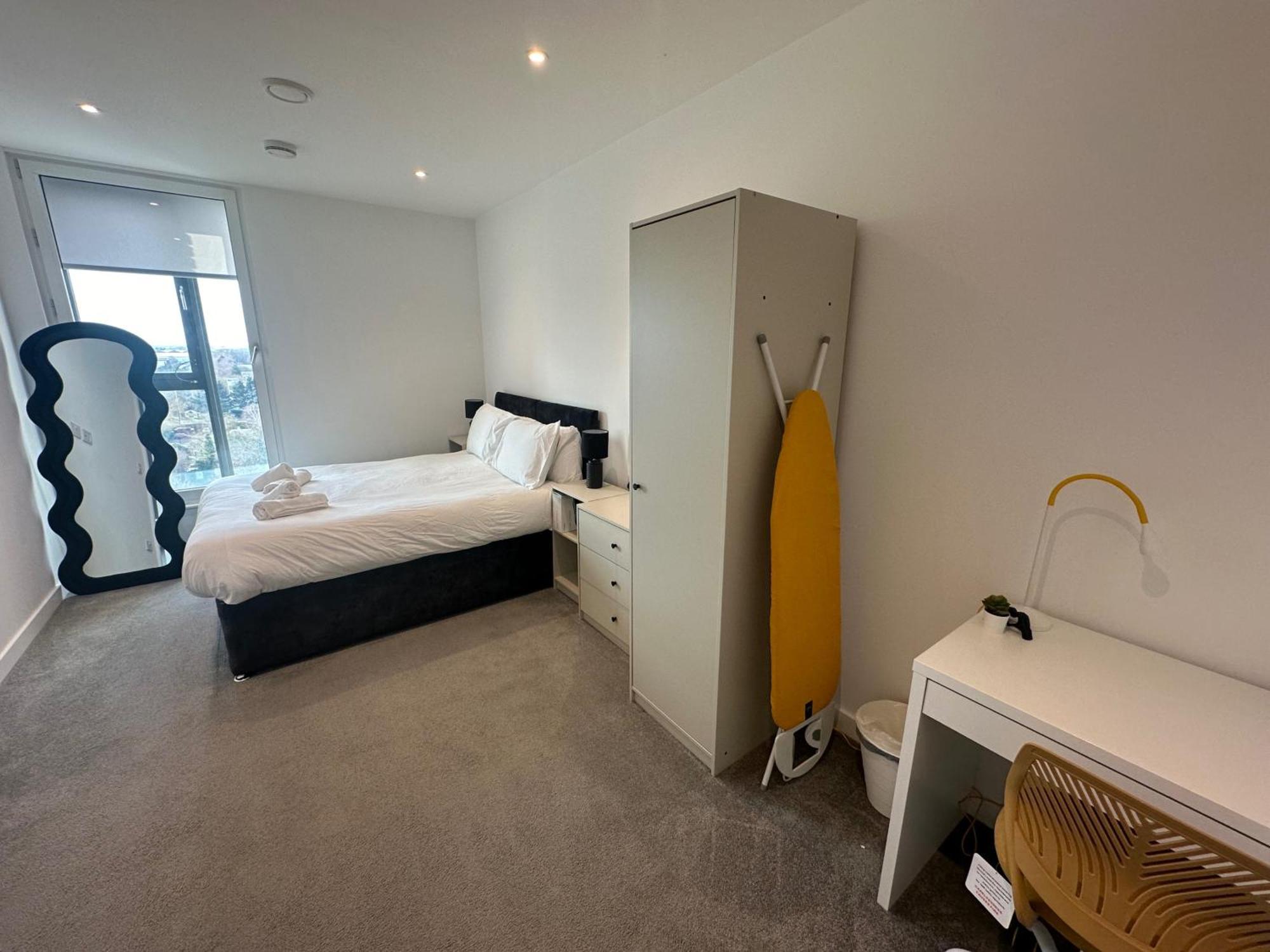 Up To 40 Percent Off Old Trafford Modern Apartment *