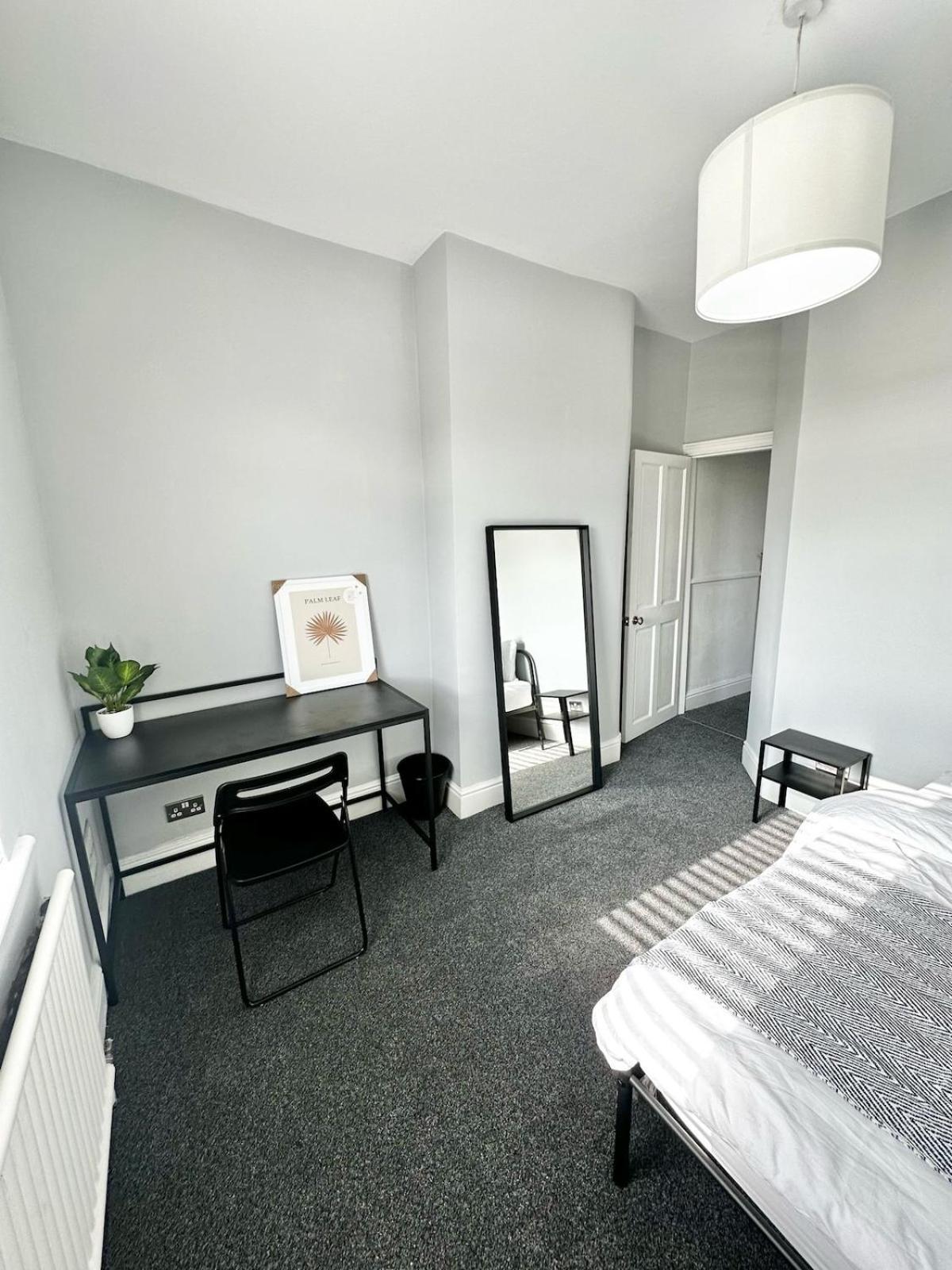 Holiday home Luxury 5 Bed Salford Free Parking Manchester