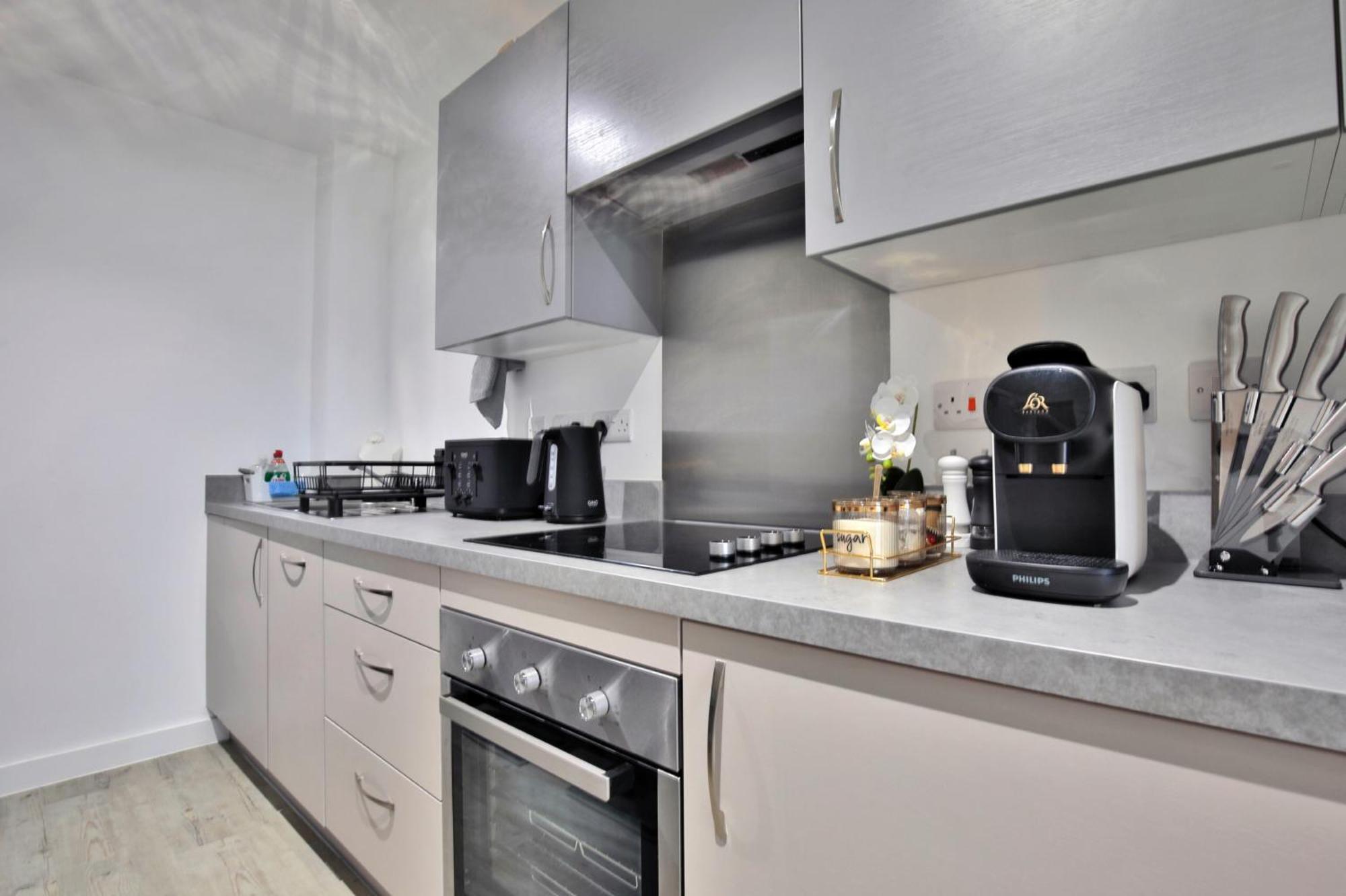 - 2-bed - Sleeps 4 - Wifi Apartment