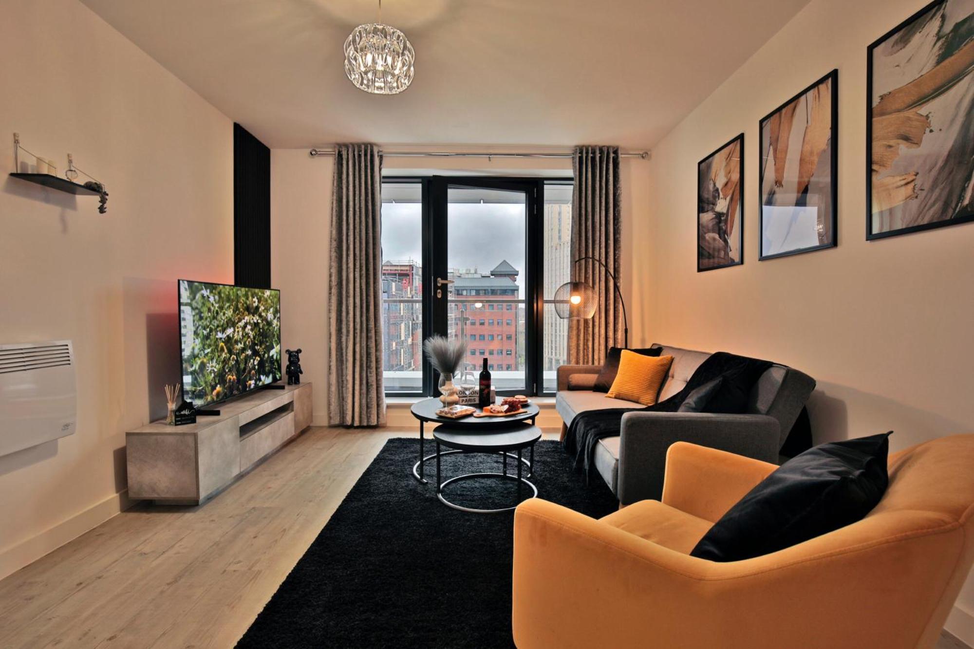 - 2-bed - Sleeps 4 - Wifi