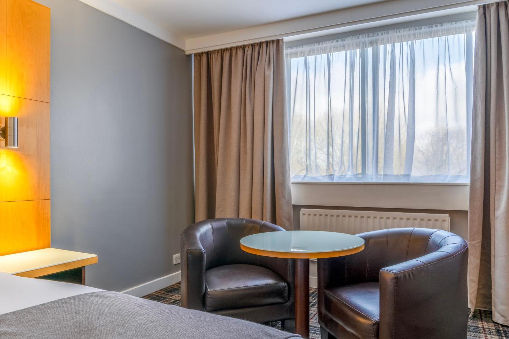 Airport Hotel 3*